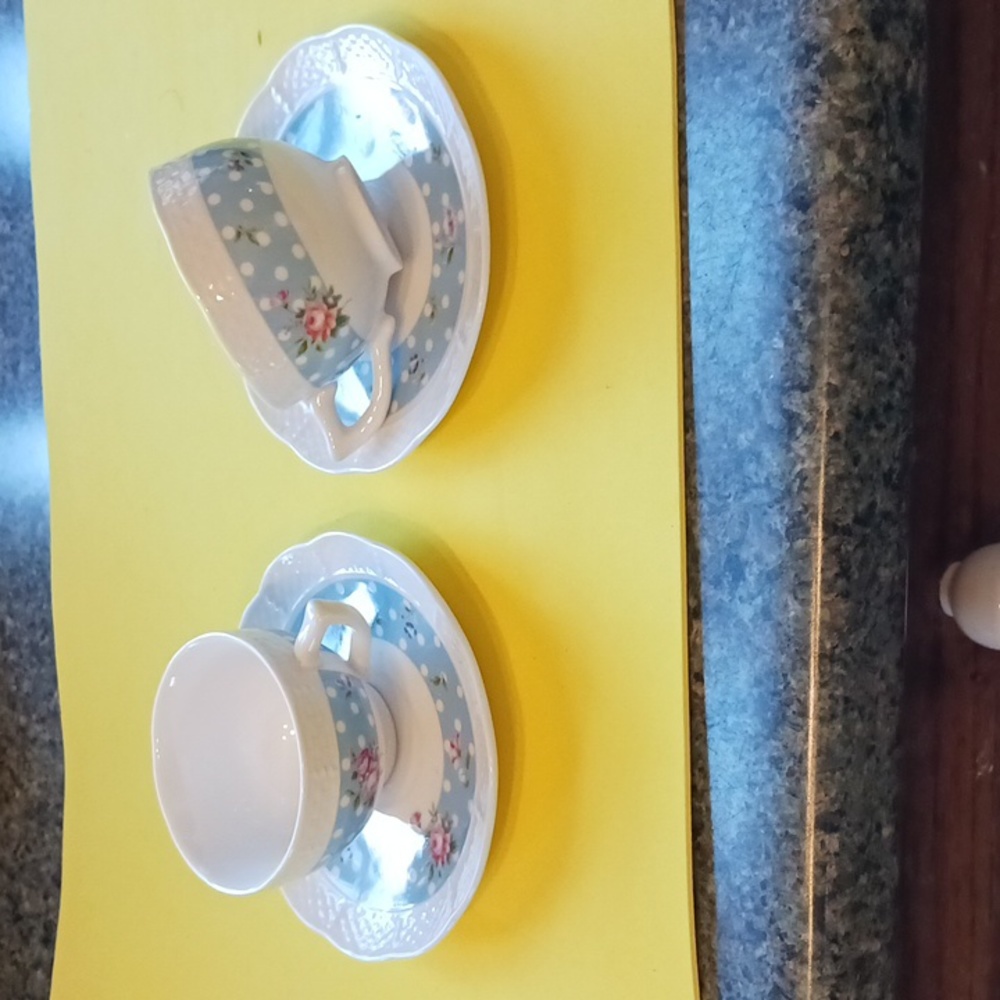 Kitchen Collectable Mini Tea Cups 1 Pair